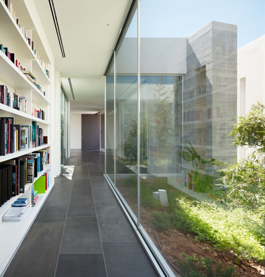 15-glass-wall-library